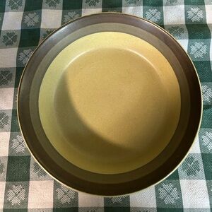 Vintage Arrowstone, Apache, Gold, cereal or Super Bowl 7 inches across